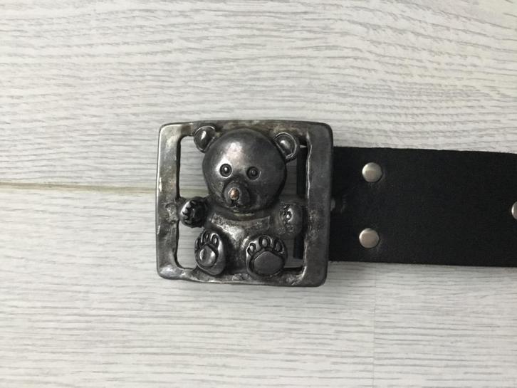 Zwarte lederen damesriem beertje, Kleding | Dames, Riemen en Ceinturen, Gedragen, Tailleriem, 90 tot 100 cm, 3 tot 5 cm, Zwart