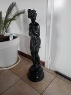 Antiek beeld dame beeld 65 euro, Antiquités & Art, Art | Sculptures & Bois, Enlèvement ou Envoi