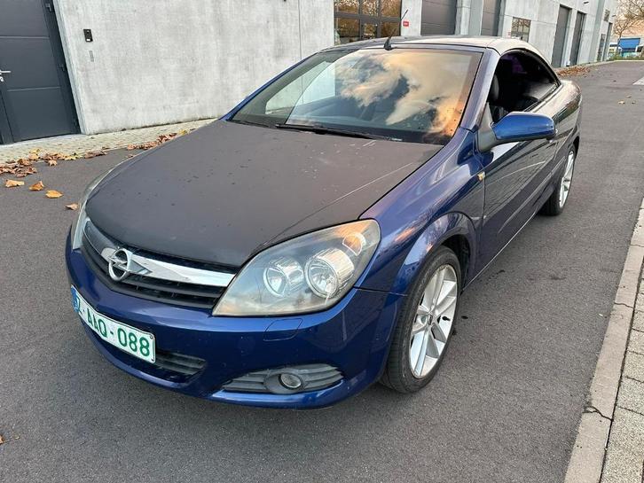 Opel Astra cabrio 1.8 benzine, Auto's, Opel, Bedrijf, Te koop, Astra, Airconditioning, Bluetooth, Centrale vergrendeling, Cruise Control
