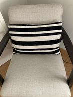 2 kussens zwart-wit 35cm op 50 cm, Ophalen of Verzenden, Gebruikt, Beige, Rechthoekig