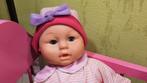 Zachte babypop + extra's (doktersgerief, papflesjes, kleren), Ophalen, Babypop