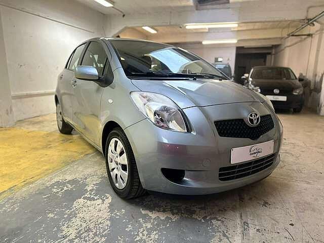 Toyota Yaris 1.3 VVT-i Luna A/C !! 61 000 KM !!, Auto's, Toyota, Bedrijf, Yaris, ABS, Airbags, Airconditioning, Boordcomputer