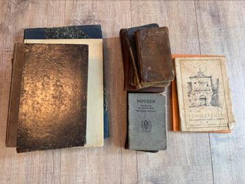 Oude boeken kerk / kunst beschikbaar voor biedingen