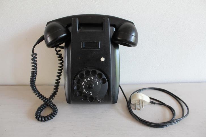 Téléphone mural PTT Ericsson 11421-2 avec plateau tournant, Télécoms, Téléphones fixes | Combinés & sans fil, Utilisé, À Faible Émission d'Ondes