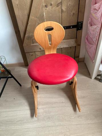 Stoel (ergonomisch) beschikbaar voor biedingen