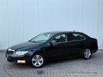 ✅Skoda Superb 1.6 TDI GARANTIE Airco Navi Memory Trekh Parks, Voorwielaandrijving, Euro 5, Stof, Zwart