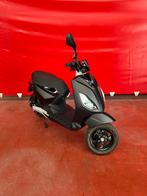 Piaggio 1 elektrisch, Ophalen, Zo goed als nieuw, 50 cc, Elektrisch
