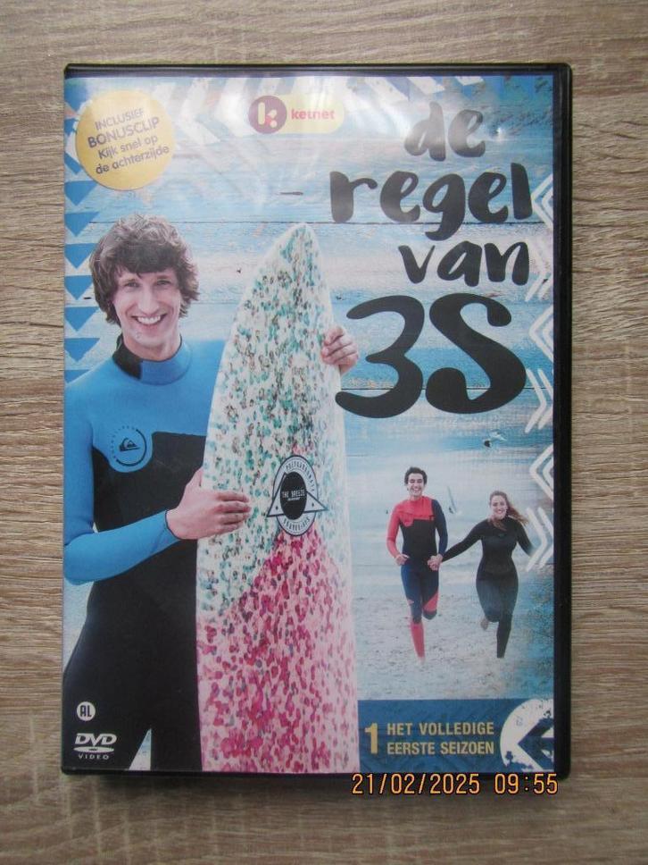 De Regel Van 3s Seizoen 1, CD & DVD, DVD | Enfants & Jeunesse, Comme neuf, TV fiction, Coffret, Tous les âges, Enlèvement ou Envoi