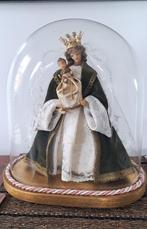 Grote ovale stolp met wassen Maria. VINTAGE, Ophalen