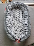 Baby nestje Done by deer, Enfants & Bébés, Accessoires de mode pour bébé, Enlèvement, Comme neuf