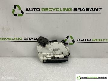 Portierslot Mechanisme Rechts Voor Seat Leon 5K4839016A beschikbaar voor biedingen