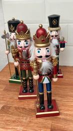 Set van 4 houten notenkrakers, Ophalen of Verzenden, Zo goed als nieuw