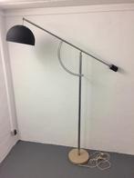 Booglamp uit de jaren ’70, Huis en Inrichting, Lampen | Vloerlampen, 100 tot 150 cm, Gebruikt, Vintage, Metaal