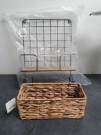 Rekje met rieten mandje, Huis en Inrichting, Ophalen of Verzenden