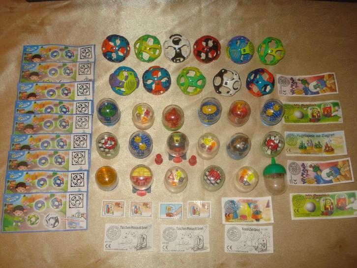 KINDER Lot de Séries de Jeux et Jouets Divers 2000's Ferrero, Verzamelen, Verrassingseieren, Zo goed als nieuw, Overige typen