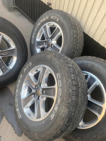 5 jantes  jeep   beschikbaar voor biedingen