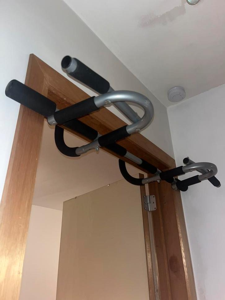 Profit Iron Gym Pull Up Bar, Sport en Fitness, Fitnessmaterialen, Zo goed als nieuw, Ophalen