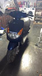 Peugeot vivacity b klasse, Fietsen en Brommers, Scooters | Peugeot, Ophalen, Zo goed als nieuw, Vivacity