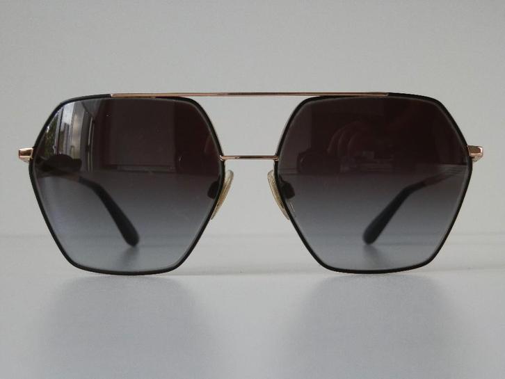 Dolce Gabbana zonnebril. DG 2157., Bijoux, Sacs & Beauté, Lunettes de Soleil & Lunettes | Femmes, Comme neuf, Lunettes de soleil