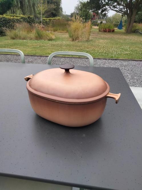 Vintage XL Le Creuset Enzo Mari emaille braadpot nr33, Maison & Meubles, Cuisine | Casseroles & Poêles, Utilisé, Fonte, Enlèvement ou Envoi