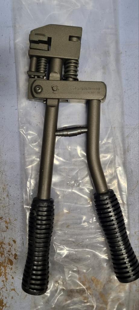 Pince à soyer et à poinçonner FACOM


Cette pince à soyer et, Autos : Pièces & Accessoires, Carrosserie & Tôlerie, Enlèvement