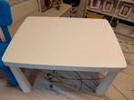 2 Ikea tafels en 2 blauwe Ikea kinderstoelen, Kinderen en Baby's, Ophalen, Zo goed als nieuw, Tafel(s)
