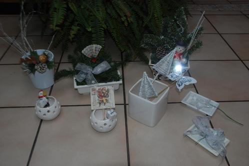 Lot witte kerstartikelen: montage, wasbakjes, theelichthoude, Diversen, Kerst, Zo goed als nieuw, Ophalen of Verzenden