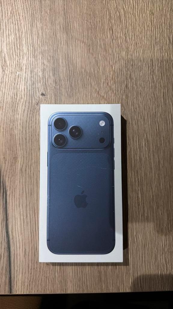 Iphone 17 pro max 256 blauw, Telecommunicatie, Mobiele telefoons | Apple iPhone, Blauw, Ophalen