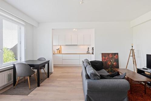 Appartement te koop in Berchem, 2 slpks, Immo, Huizen en Appartementen te koop, Appartement, B