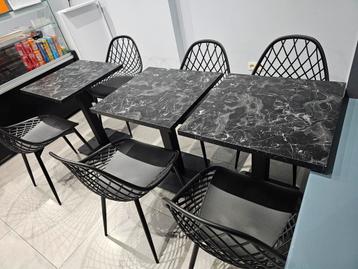 Lots de 5 tables et 10 chaises horeca en excellent état beschikbaar voor biedingen