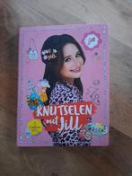 Boek 'Knutselen met Jill' - 25 creatieve DIY's, Boeken, Ophalen of Verzenden, Zo goed als nieuw, Fictie