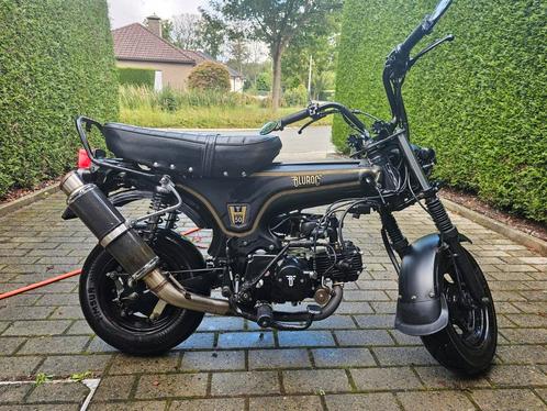 Dax 50cc euro5 (Bluroc), Fietsen en Brommers, Brommers | Overige merken, Zo goed als nieuw, Klasse B (45 km/u), Ophalen