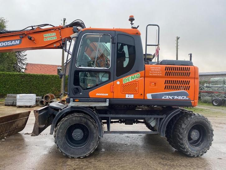 Doosan DX 140w-5, Zakelijke goederen, Machines en Bouw | Kranen en Graafmachines, Graafmachine, Ophalen