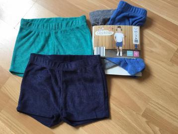 Nieuw! 4 badstof shortjes. beschikbaar voor biedingen