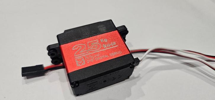 25kg digitale servo 270 HV – ideaal voor crawler & scale, Hobby en Vrije tijd, Modelbouw | Radiografisch | Auto's, Zo goed als nieuw
