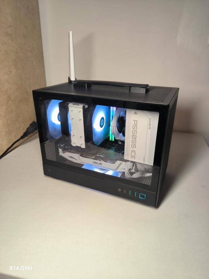 Mini ITX Gaming PC  Ryzen 5, GTX 1070, 16GB RAM, RGB & Wif, Computers en Software, Desktop Pc's, Zo goed als nieuw, 3 tot 4 Ghz