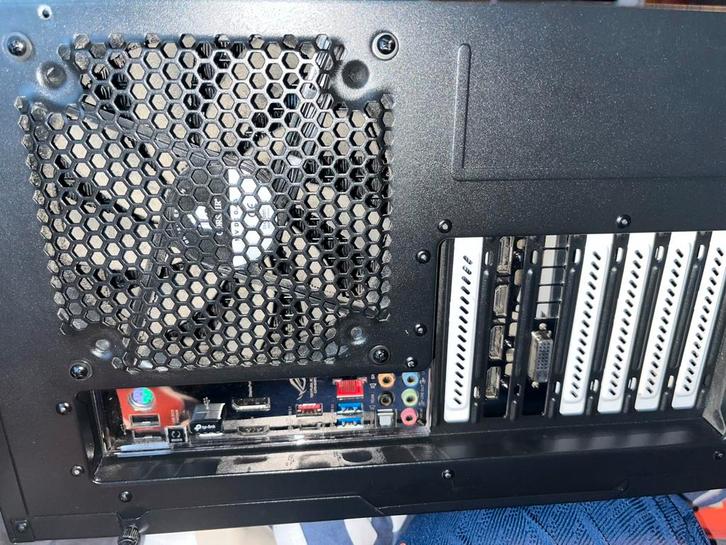 High-end Gaming PC te koop, Computers en Software, Desktop Pc's, Nieuw, 4 Ghz of meer, SSD, 16 GB, Met videokaart, Gaming, Ophalen of Verzenden