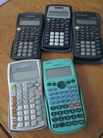 Calculatrices Q C Pass, Bricobi, Texas Instruments., Divers, Calculatrices, Enlèvement, Comme neuf