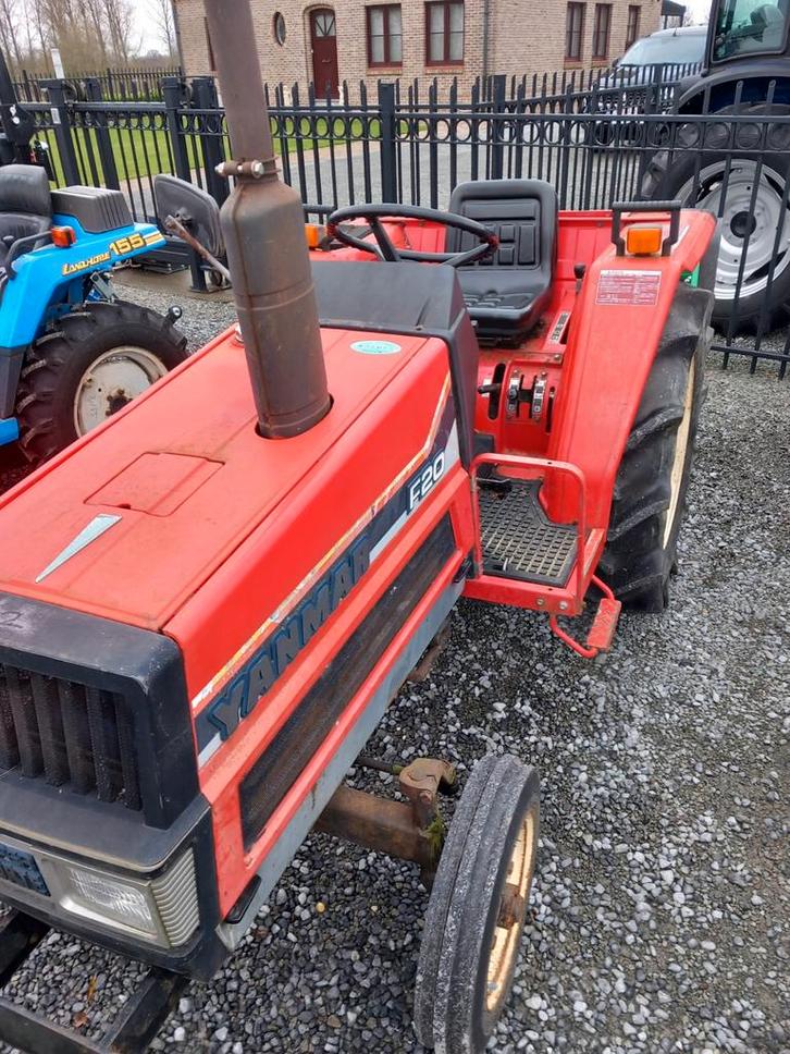MINI-TRACTEUR YANMAR F20 AVEC TONDEUSE À FLÉAUX, Articles professionnels, Agriculture | Tracteurs, Enlèvement