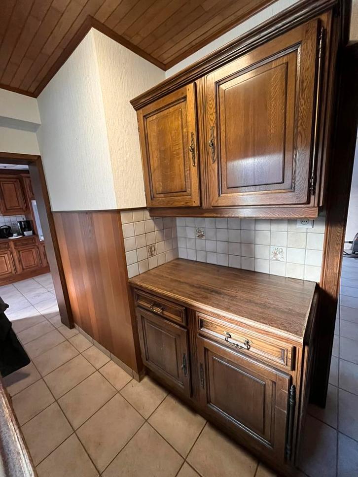 Eikenhouten keukenkasten: Drie hangende en 1 staande, Antiek en Kunst, Antiek | Meubels | Kasten, Ophalen