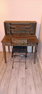 Houten bureau met metalen stoel., Huis en Inrichting, Bureaus, Ophalen, Gebruikt, Bureau