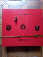 666) grote metalen ehbo opbergkist, Huis en Inrichting, Woonaccessoires | Kisten, Ophalen, Minder dan 50 cm, Minder dan 50 cm