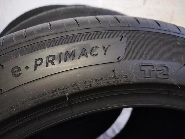 ② Pneus Michelin e-Primacy 235/45R18 98V XL (Tesla) — Banden en Velgen ...