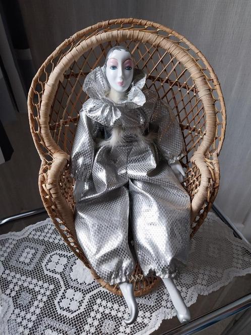 Vintage Pierrot sur fauteuil "Emmanuelle", Antiek en Kunst, Antiek | Meubels | Stoelen en Sofa's, Ophalen of Verzenden
