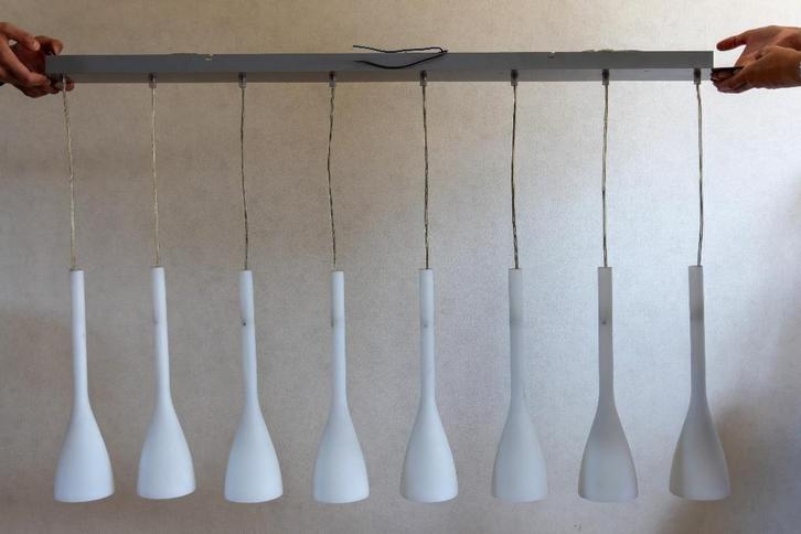 Moderne luster met 8 hanglampen, Huis en Inrichting, Lampen | Hanglampen, Gebruikt, 50 tot 75 cm, Glas, Metaal, Ophalen