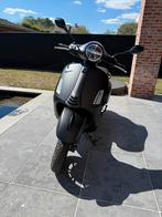 Vespa GTS supersport 125cc / 2023, Fietsen en Brommers, Scooters | Vespa, Ophalen, Overige modellen, 125 cc, Zo goed als nieuw