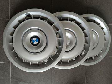 Disques/couvre-roues d'origine OEM BMW e34/e32 3 ST