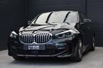 BMW 118 iA Hatch M Sportpakket Navi Leder Zetelver Camera, Auto's, BMW, 1 Reeks, Zwart, Leder, Bedrijf