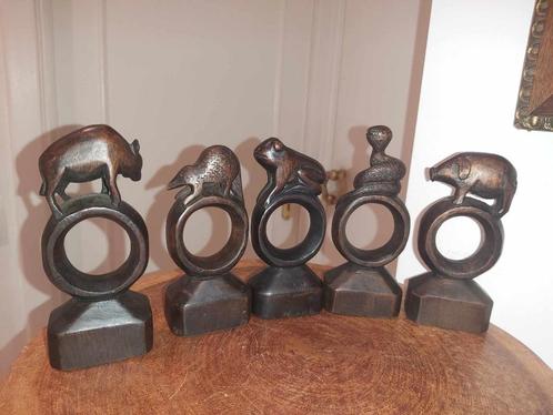 Vintage Houten Servetringen – Set van 5 | Handgemaakt, Gedet, Antiek en Kunst, Kunst | Beelden en Houtsnijwerken, Ophalen of Verzenden