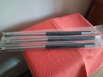 Nieuwe gasveer 450 22 200N 3 stuks beschikbaar voor biedingen